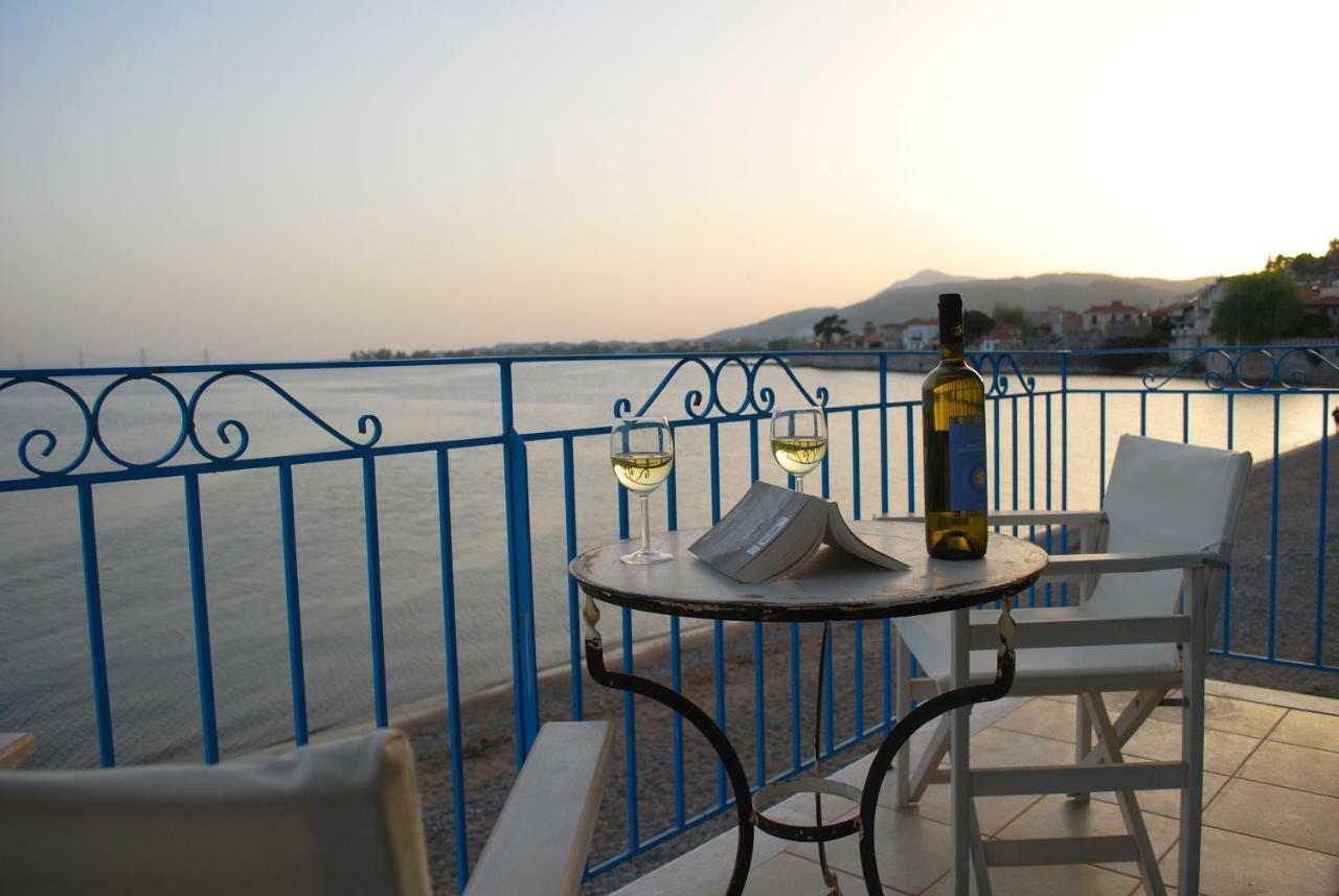 Villa "Pietra E Mare" Nafpaktos Exterior foto